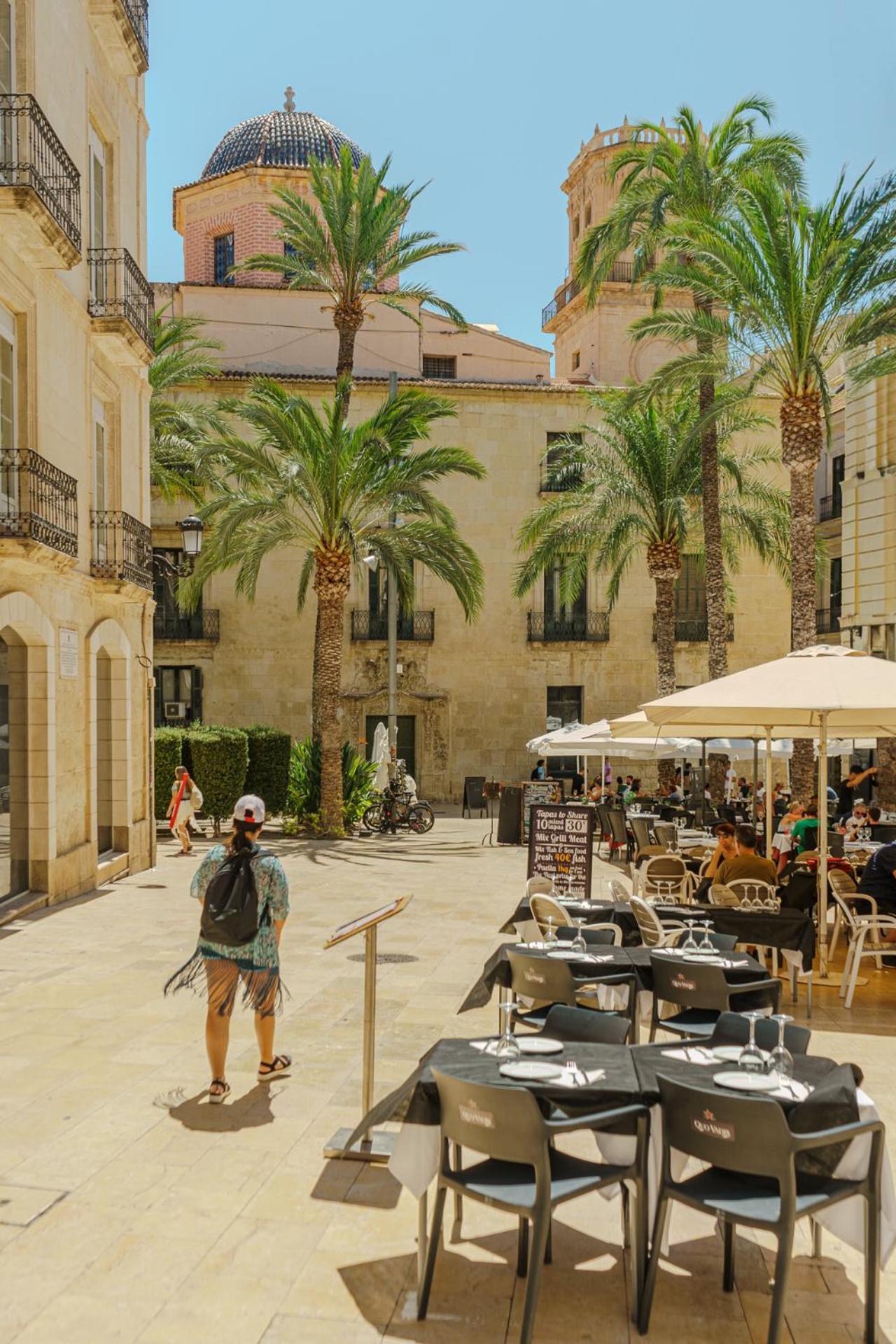 Cozy Charming Apartment In Historic Center Alicante Extérieur photo